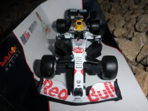 f2295132cb8b17541f2c9090b4eaa199