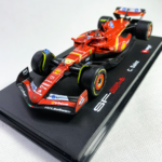 MAQUETA FERRARI SF24 CARLOS SAINZ 1