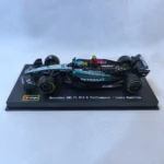 MERCEDES W15 NEGRO GRIS HAMILTON 2